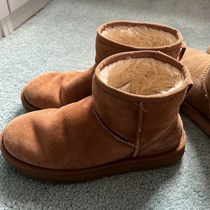 UGG classic mini chestnut boot
